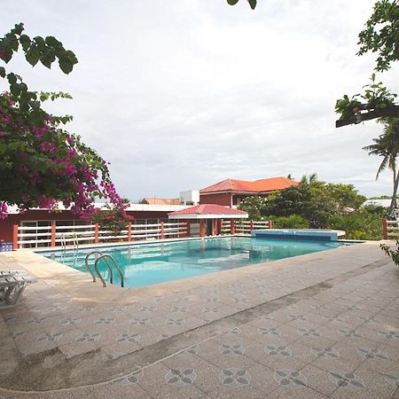 Oyo 853 Malapascua Beach And Dive Resort Exteriér fotografie